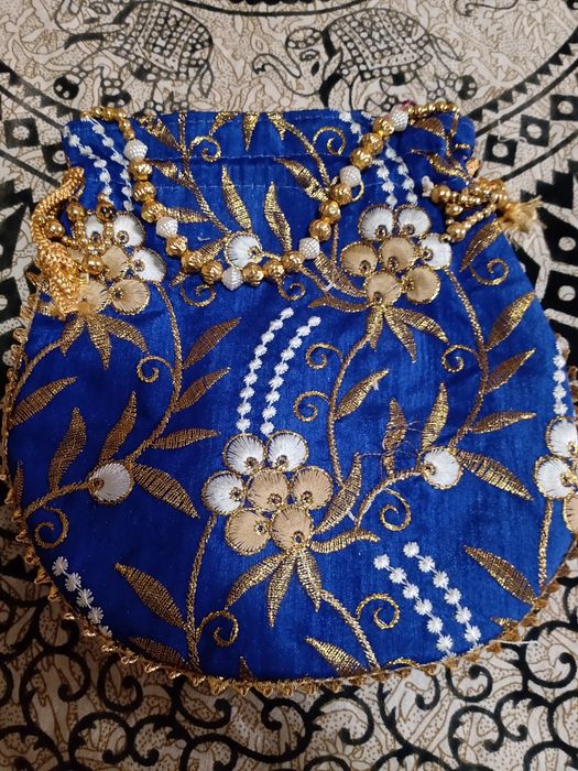 Индийски чантички за съхранение на мала