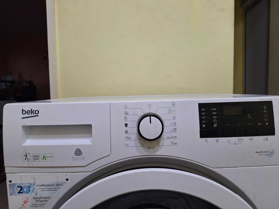 Продавам пералня Беко 7кг 1200об А+++ 60 на 60см