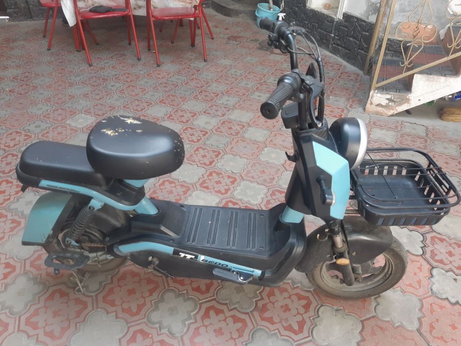 Skuter bongo moto