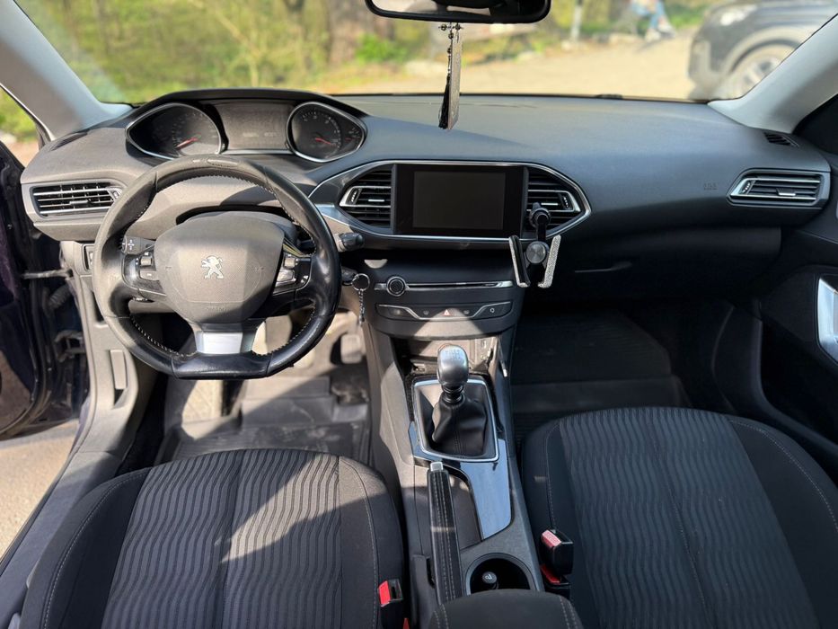 Peugeot 2016 308 SW Executive Blue HDI