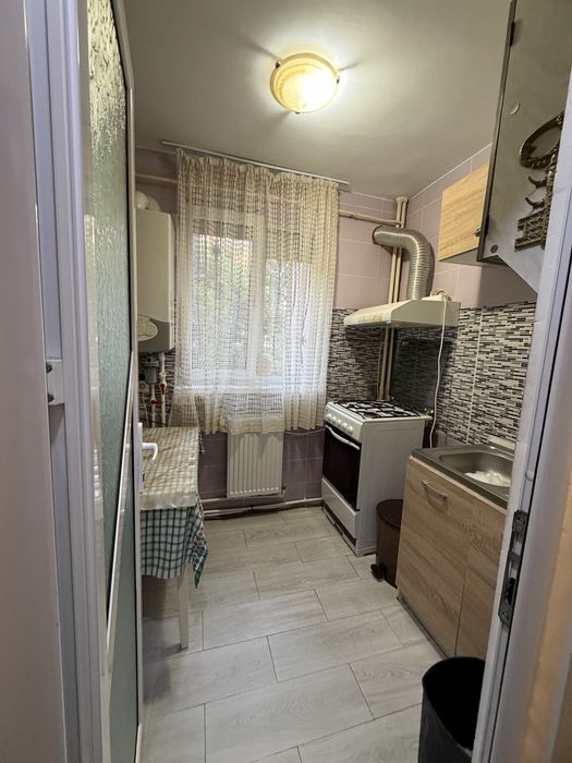 Inchiriez apartament 2 camere