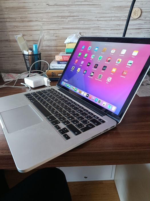 Mac Book Pro 12, Dual core Intel Corei5
