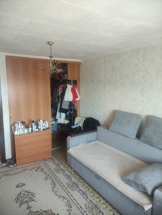 Продам квартиру за 16 микрорайон дом 9