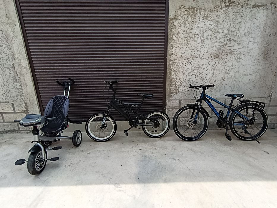 Продам 2 велика 1 коляску