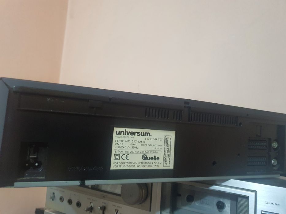 se vinde videorecorder universum vr 707 de piese