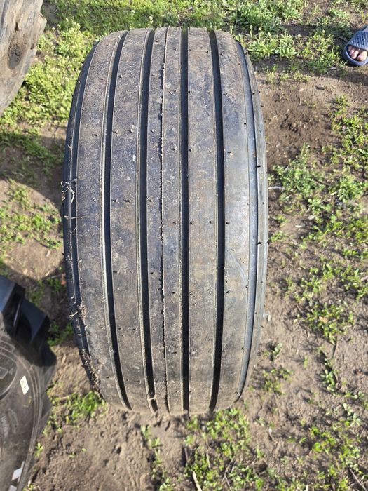 11L-15 продам шину
