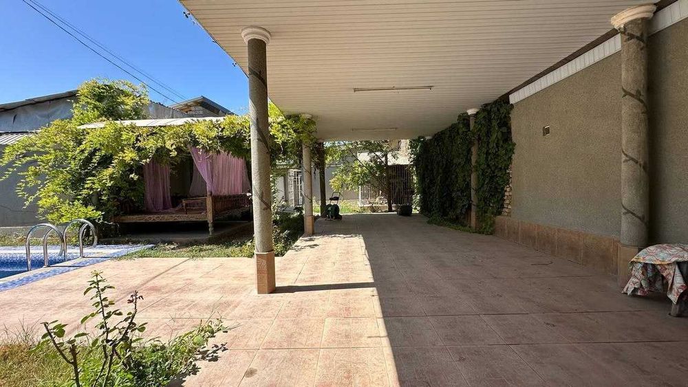 Продается участок с домом в Мирабадcком районе