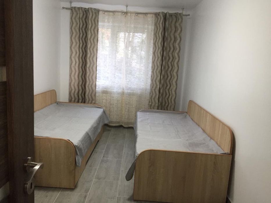 Închiriez apartament zona Unirii