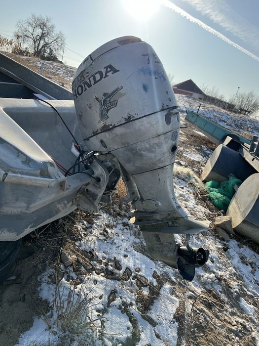 Лодочный мотор Honda 75