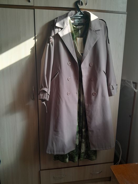 Новый с этикеткой  цвет на фото размер 54-56Плащ англ модел бренд