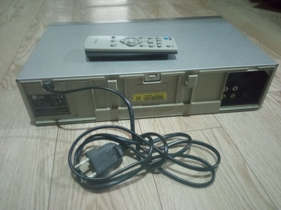 Продам Видеоплеер LG