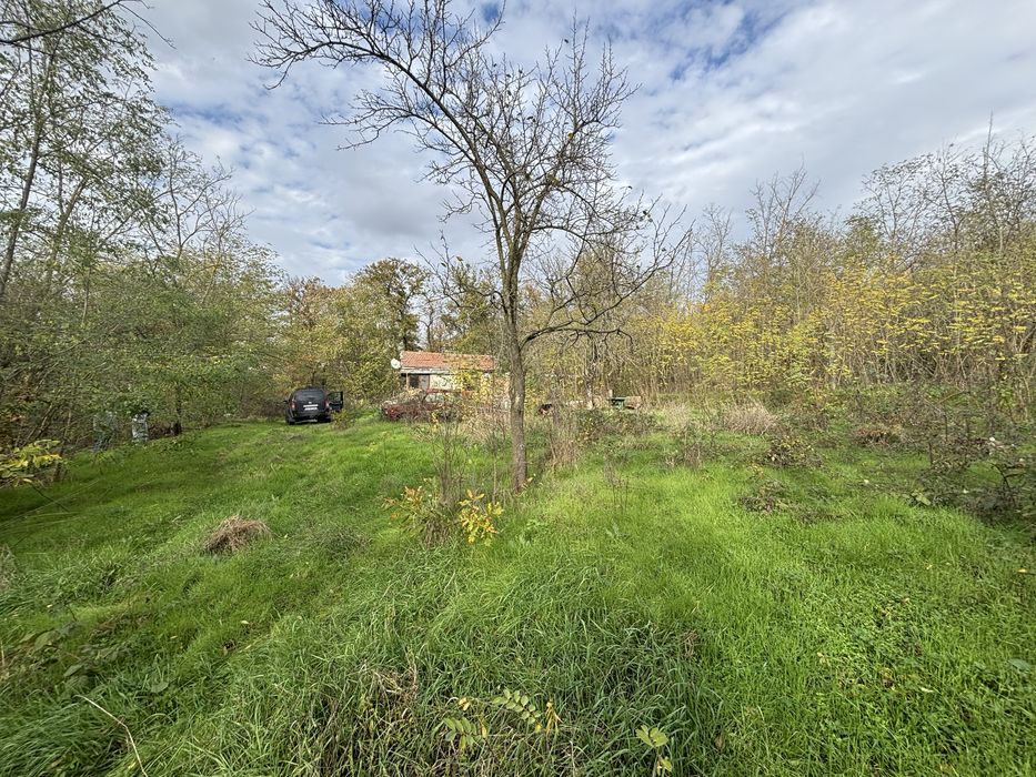 Продава се Парцел в с. Бенковски, Област Пловдив - 630 кв.м за 15 €/кв.м - Снимка #1