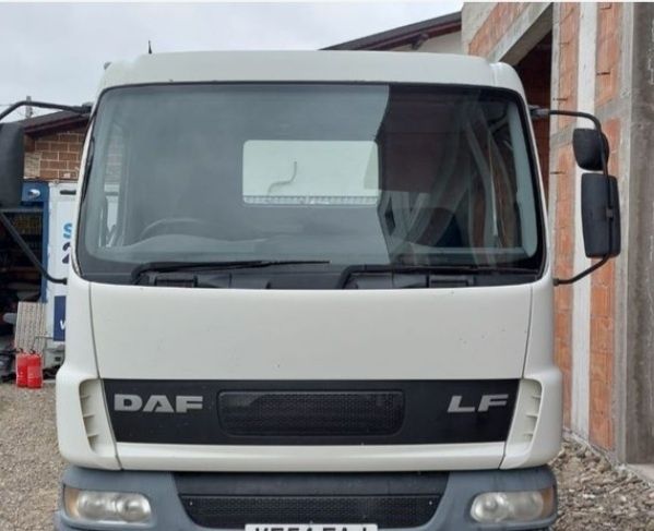 Daf 7.5 tone Cutie Manuala Sasiul gol Volan pe dreapta Anglia