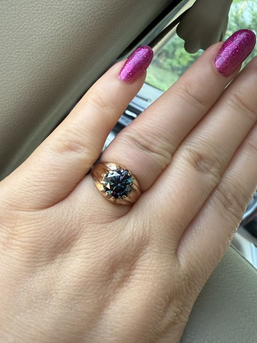 Inel din aur de 18k cu diamant lab grown