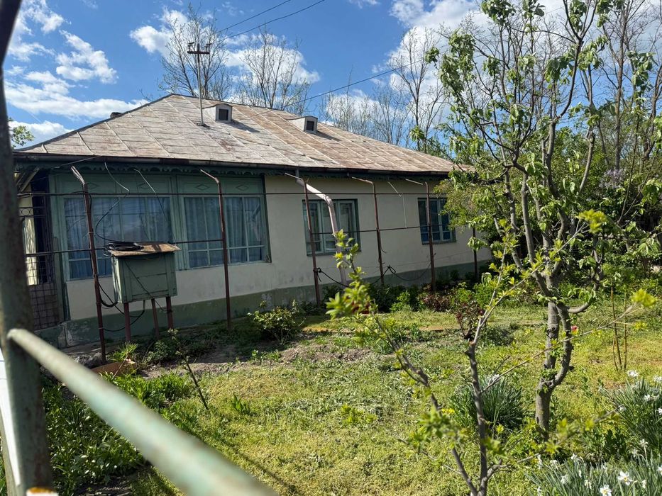 Vând casă locuibilă cu teren 1.770 mp - C.A. Rosetti, Buzău