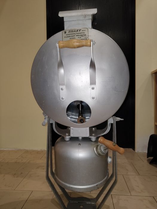 Боен прожектор tilley FL6 1930г.