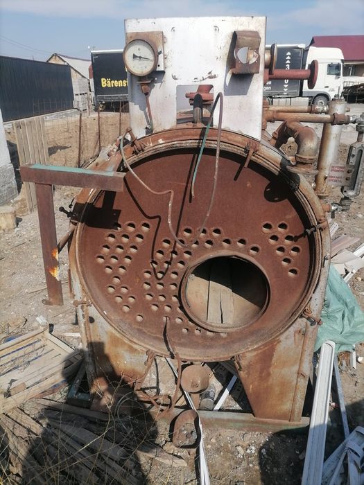 Продам котёл Д900