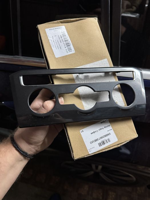 VW Tiguan панел климатроник