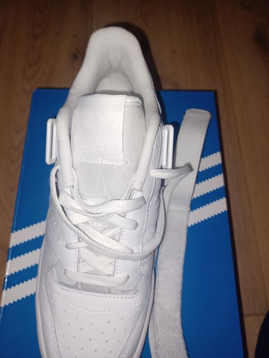 Vând adidași originali Adidas
