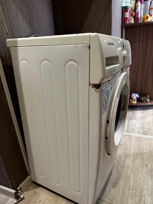 Продам стиральную машинку samsung