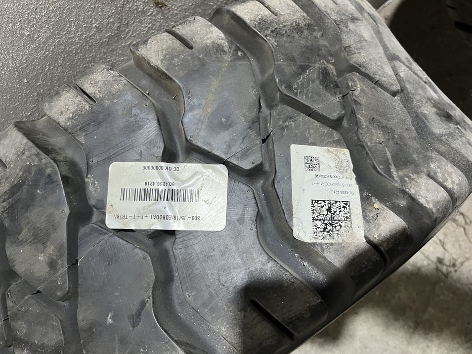 Шины на вилочный погрузчик