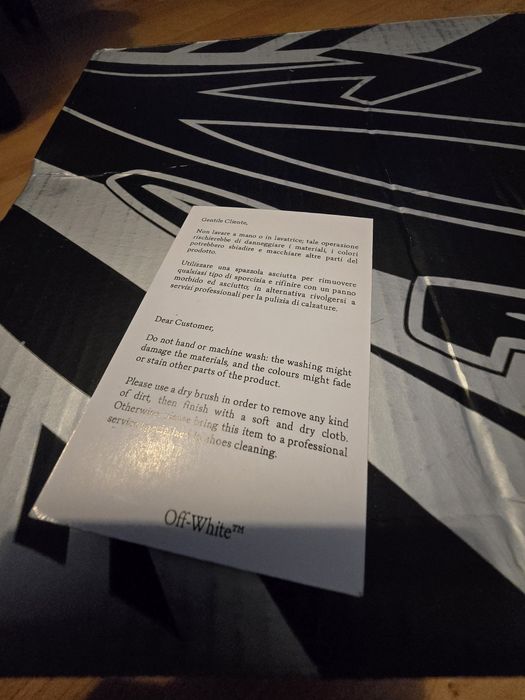 Off-White Be Right Back Full Black