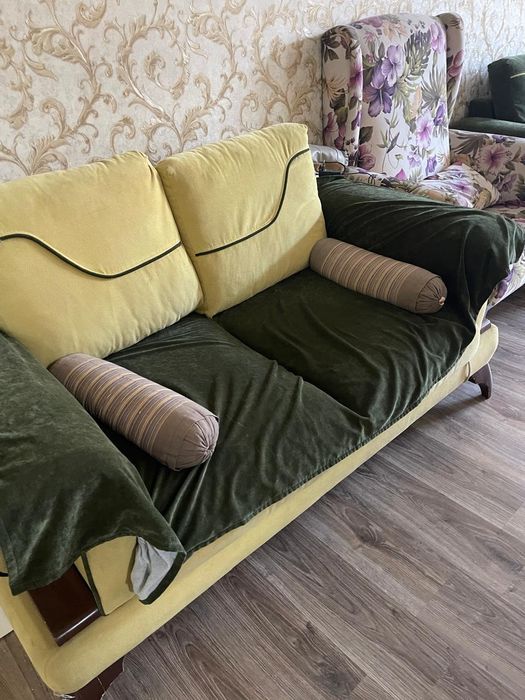 Продам диван в хорошем состоянии