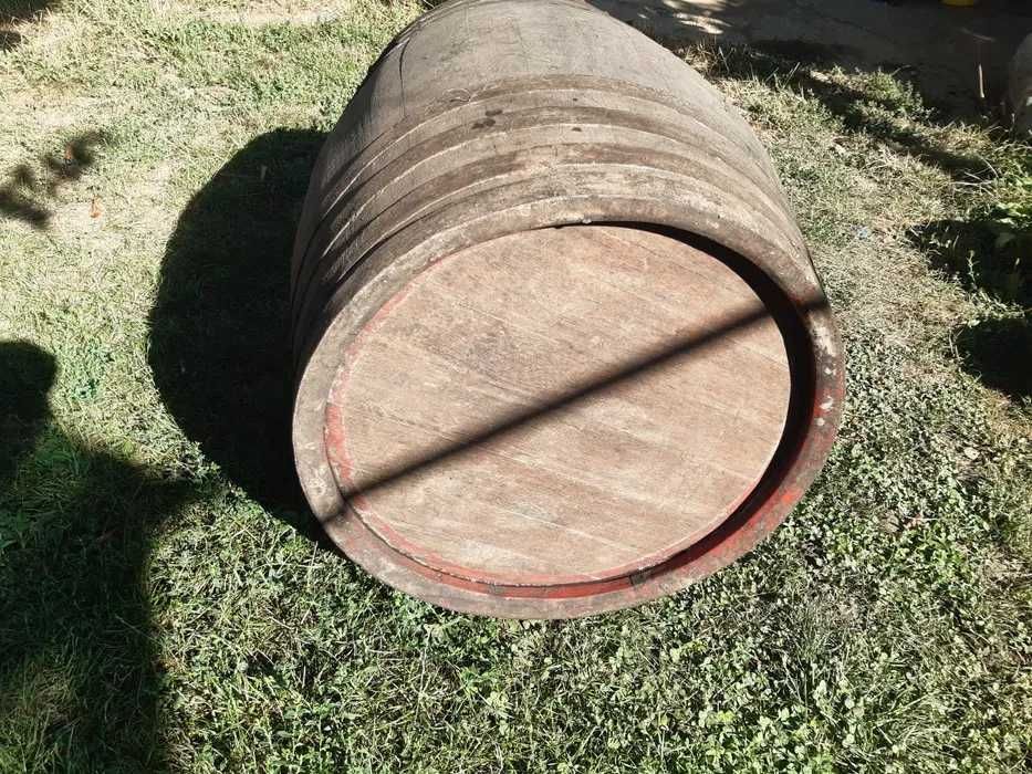 Vand 2 butoie de stejar pentru vin 250-280 litri fiecare