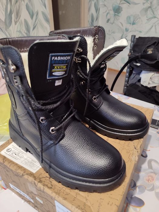 Обувь продам срочно!