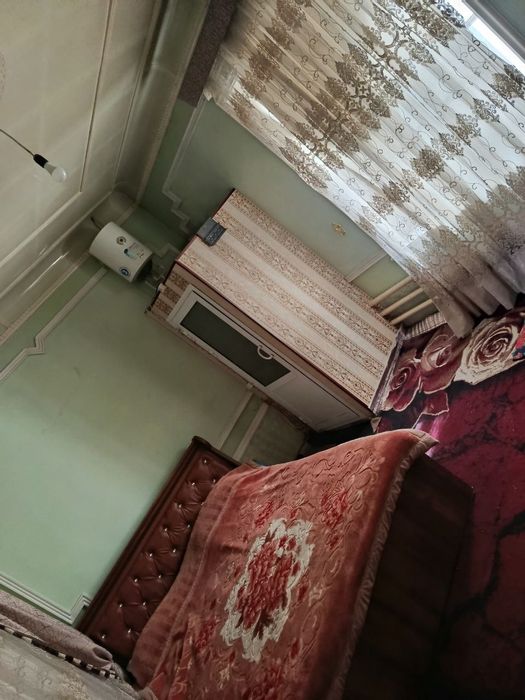 Srochna kelesda general 14-maktabda uy bor sotiladi kelishiladi