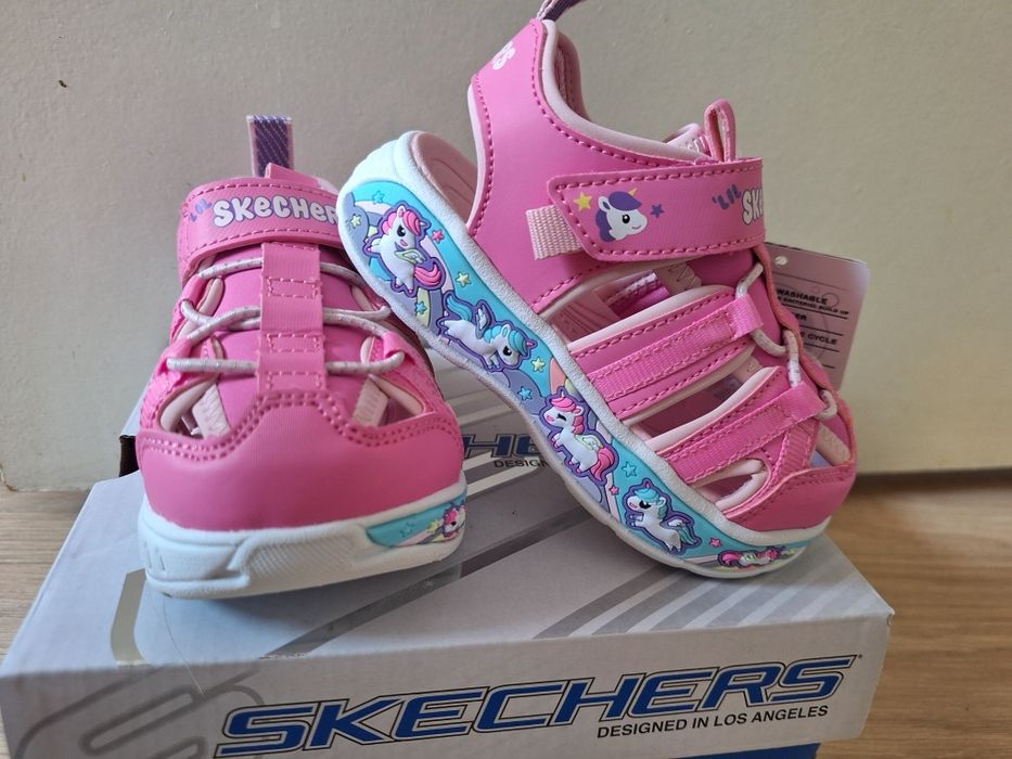 Сандали за момиченце skechers