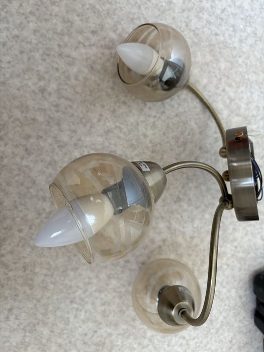 Люстра, б/у в хорошем состоянии