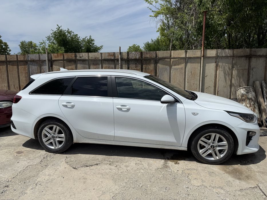 KIA CEED SW 2019 г. Дизел 136к. Автоматик.