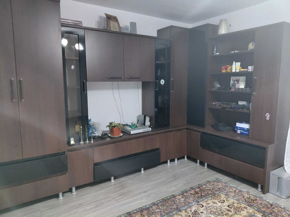 Mobila de sufragerie pe colt