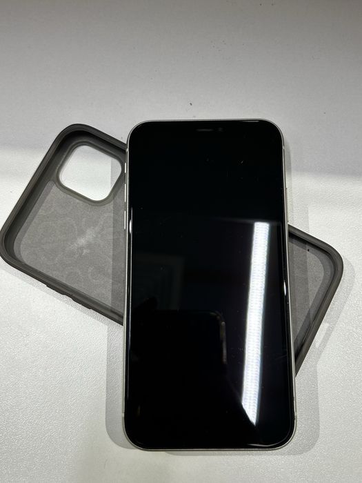 Продам iPhone 11