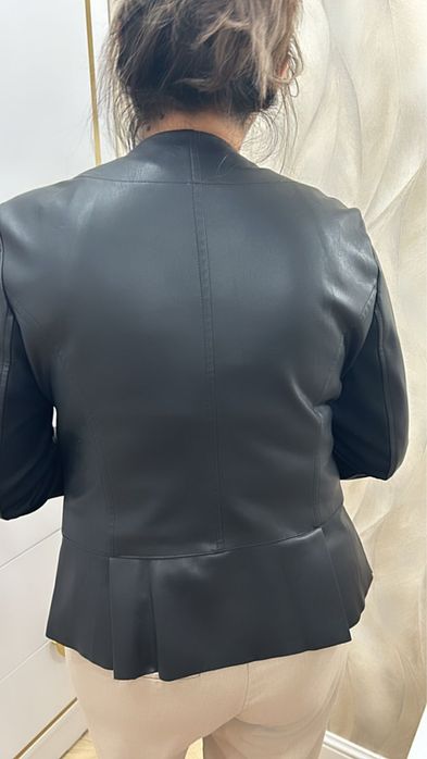 Замшевая кожанка