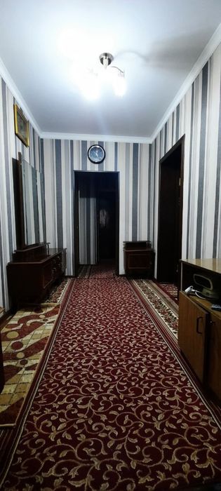 Ibn sino 1 da 2 xonali uy sotiladi