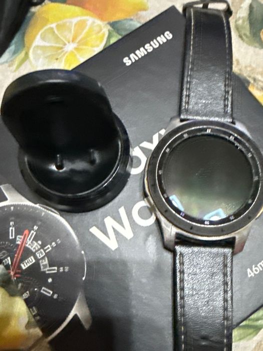 Часовник samsung