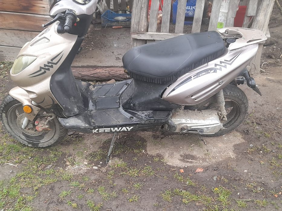 Vând scuter keeway 49 2t urgent