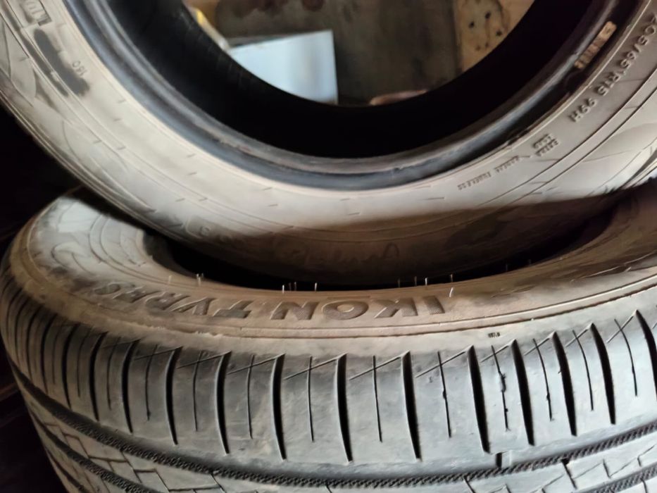 Продам шины вместе с дисками.