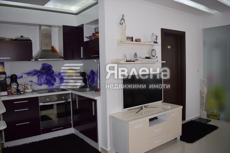 Продава се Двустаен апартамент в Царево - 108 кв.м за 963 €/кв.м - Снимка #1