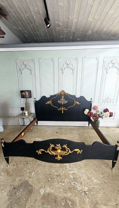 Vând pat reconditionat