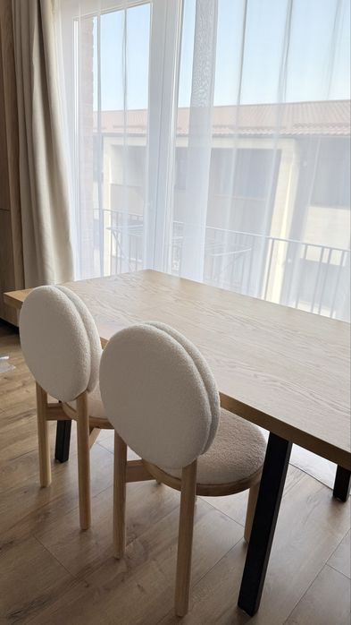 Masa dining lemn masiv de frasin