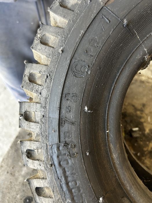 Гуми за  мотокар и агро  различни размери