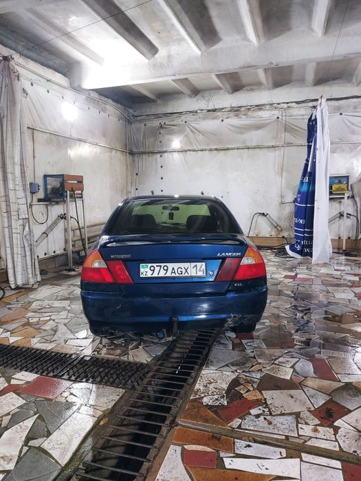 Митсубиси ланцер