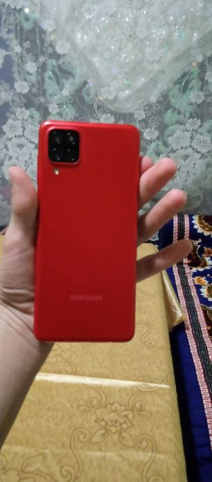 Samsung12 32 gb Sotiladi