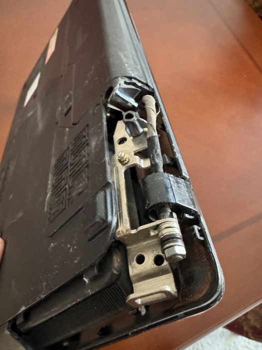 Lenovo g570 (деталь сломана)