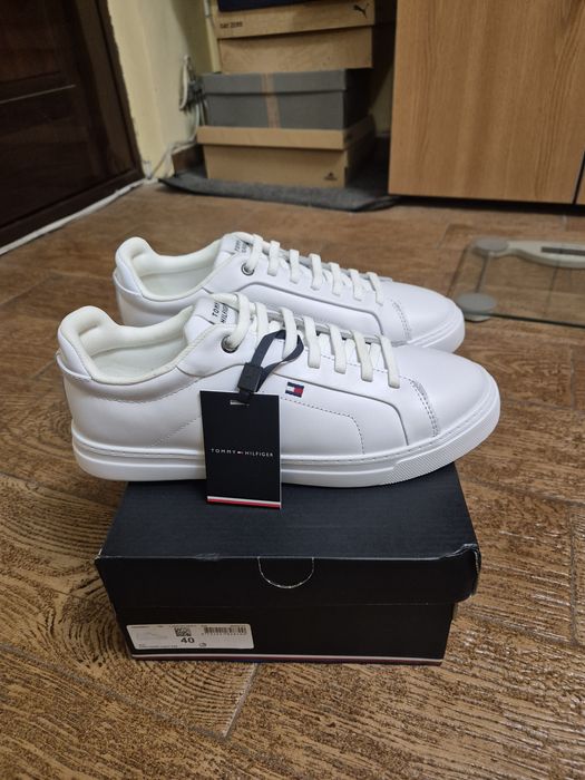 Tommy Hilfiger mărimea 40