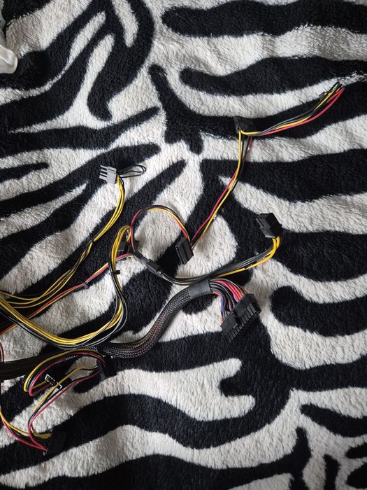 продам блок питания GameMax 500w 500ватт