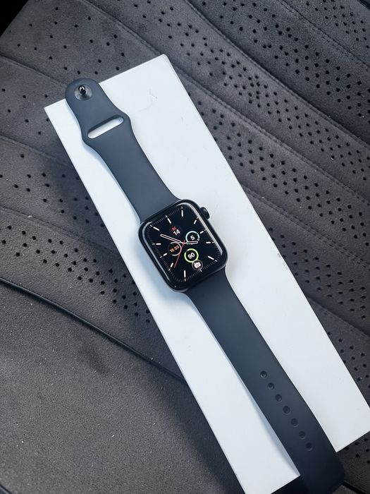Aplle watch SE 2 44mm
